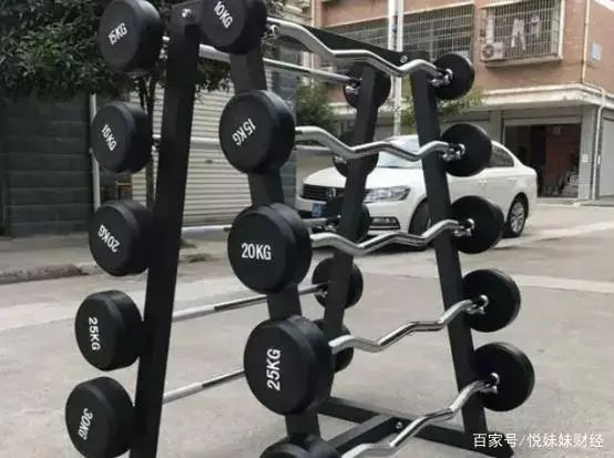 举重冠军侯智慧简介_中国举重冠军小时候图片_举重冠军侯