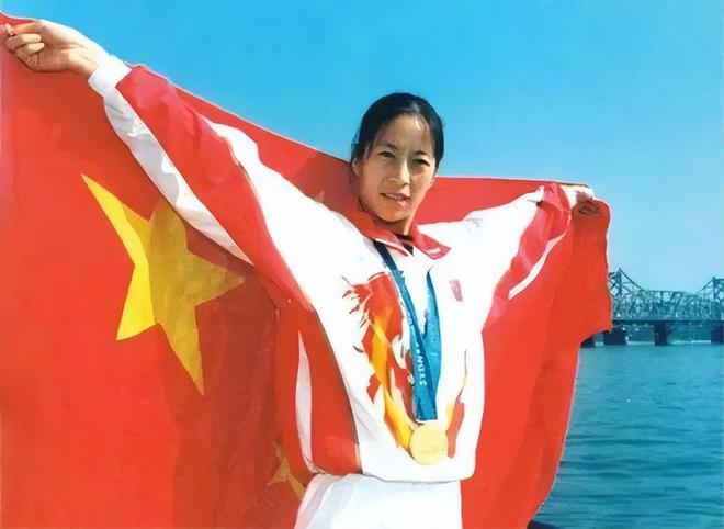 竞走冠军王丽萍是哪一年的冠军_竞走冠军王丽萍现在在干嘛_竞走冠军王丽萍为什么没有国旗