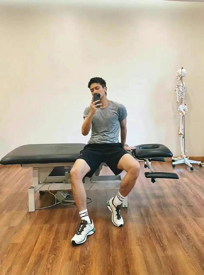 夏天健身房锻炼注意事项_夏天健身房运动裤_夏季健身房穿什么裤子