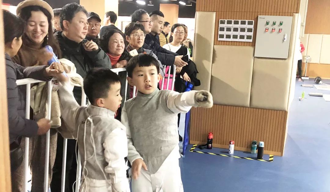击剑冠军啥意思_击剑比赛第一届冠军是谁_击剑冠军总决赛