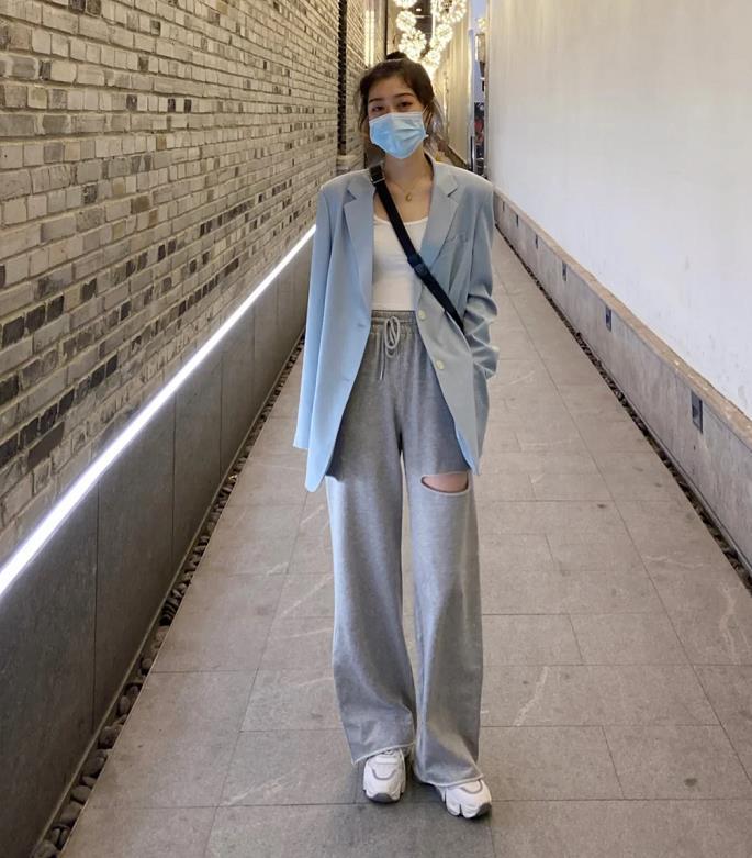 休闲西装搭运动鞋_西装运动鞋搭配_休闲西装配运动鞋