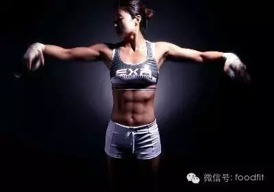 健身吃前牛建好还是后牛建好_健身前吃什么健身后吃什么_健身前多久吃
