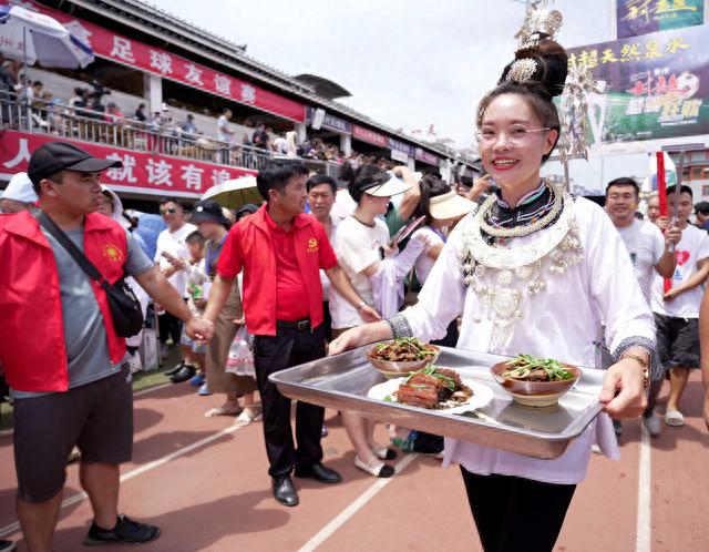 意大利哪支球队获得冠军最多_榕江县足球队获得世界冠军_法甲获得冠军最多的球队