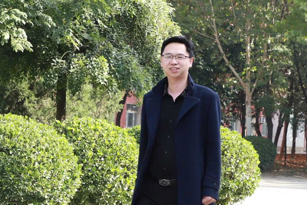 高中运动会临猗哪里举办_临猗高中运动会_高中运动会范文