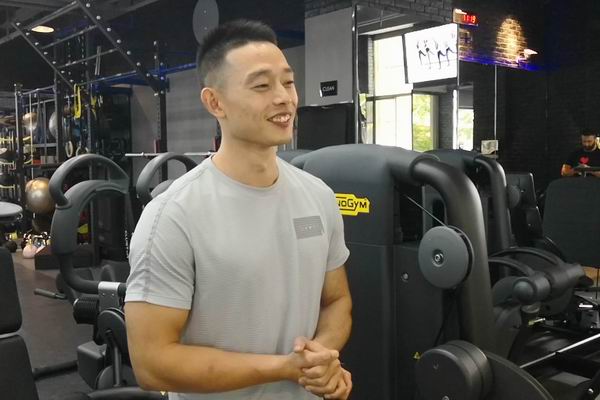 明星 健身教练_健身房明星教练_教练健身明星都有谁